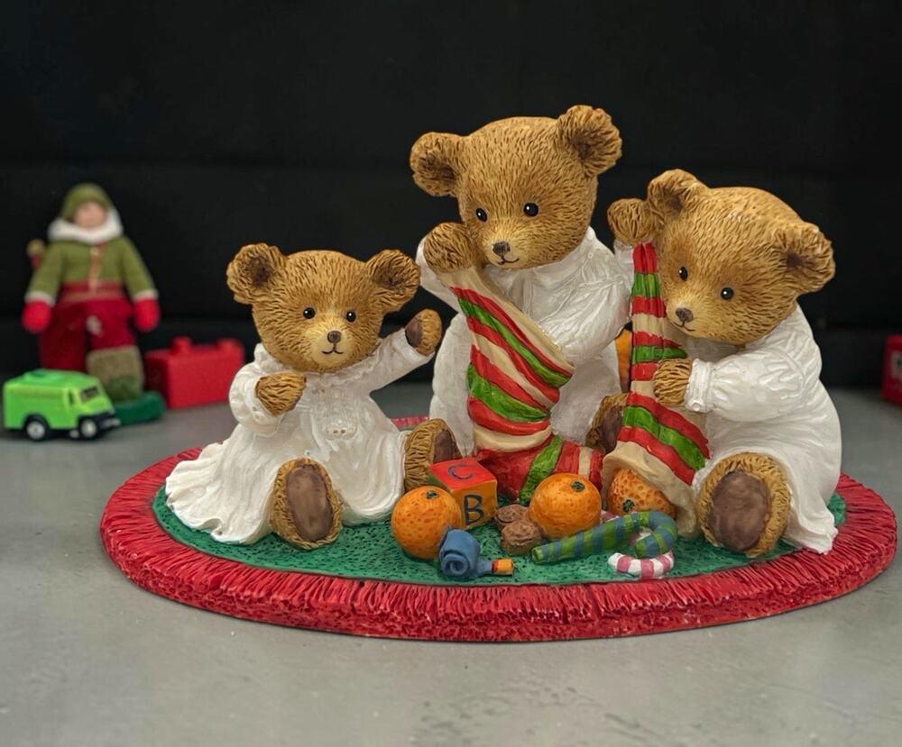 Department 56 Downstairs Bears Henry Alice & Baby Arthur Resin Figurine 1994